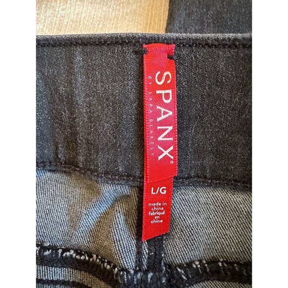 Spanx Women's Size Large Vintage Black Distressed‎ Ankle Skinny Jegging Jeans - Picture 5 of 7